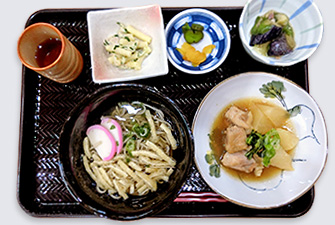 昼食