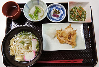 昼食