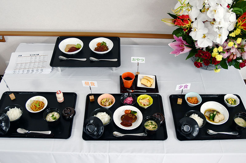なごみの家　内覧会（食事）